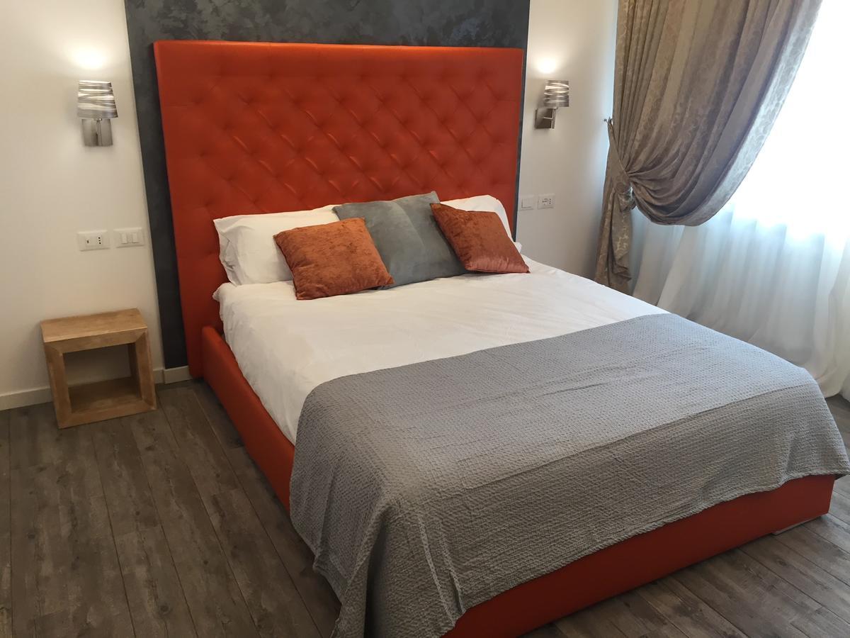 Double A Guest House Mestre Eksteriør billede
